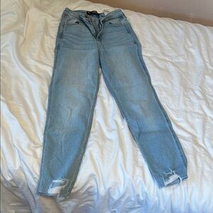 Hollister Women's Light Blue Skinny Jeans